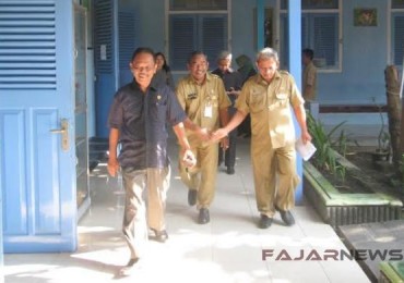 Komisi C DPRD Kota Cirebon Tinjau UN Hari Kedua