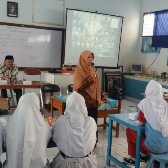 PIK-R ( Pusat Informasi Konseling – Remaja )