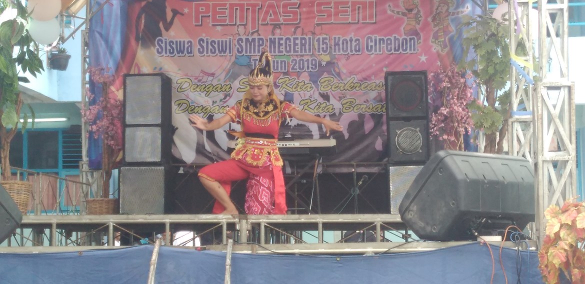 Pentas Seni dan Bazar