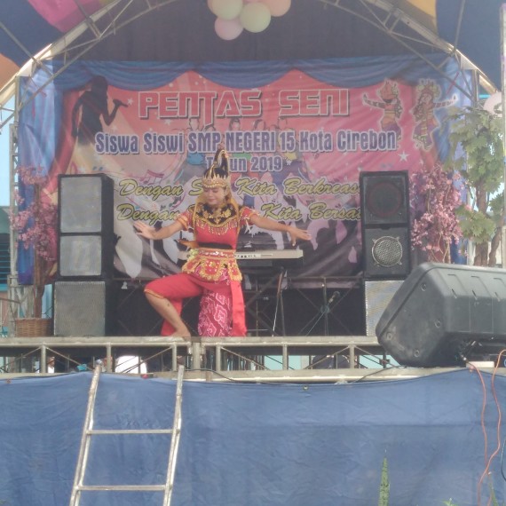 Pentas Seni dan Bazar