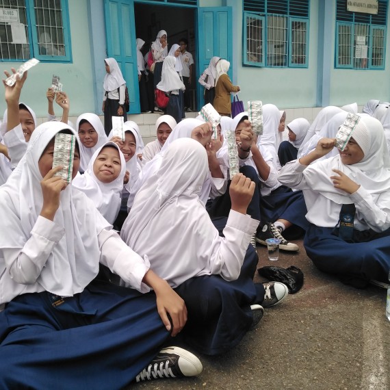 Minum Vitamin penambah darah