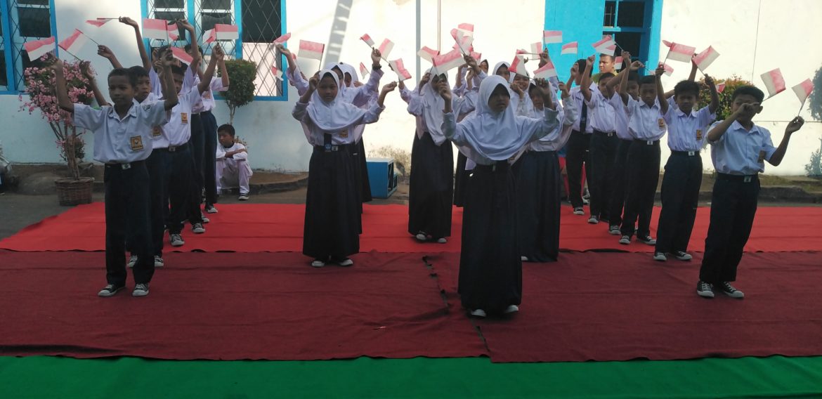 Lomba-lomba HUT 74