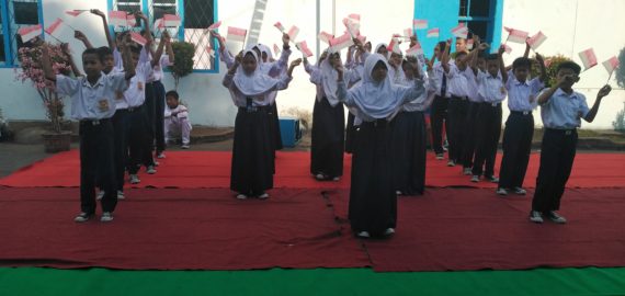 Lomba-lomba HUT 74