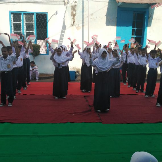 Lomba-lomba HUT 74
